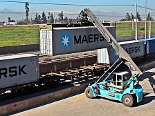 Проект ФТС России и Maersk сократит доставку грузов между Азией и Европой в два раза